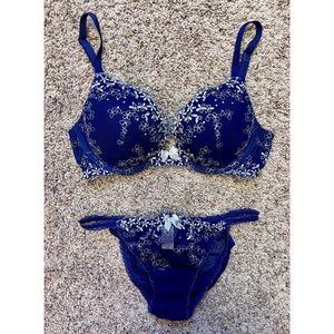 Victoria’s Secret Dream Angels Midnight Blue Bra Set